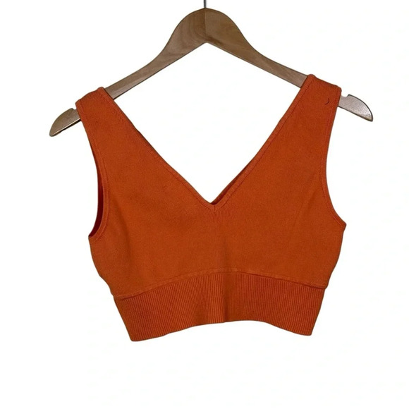 House of Harlow 1960 knit cropped Vneck tank top size large - Picture 2 of 3